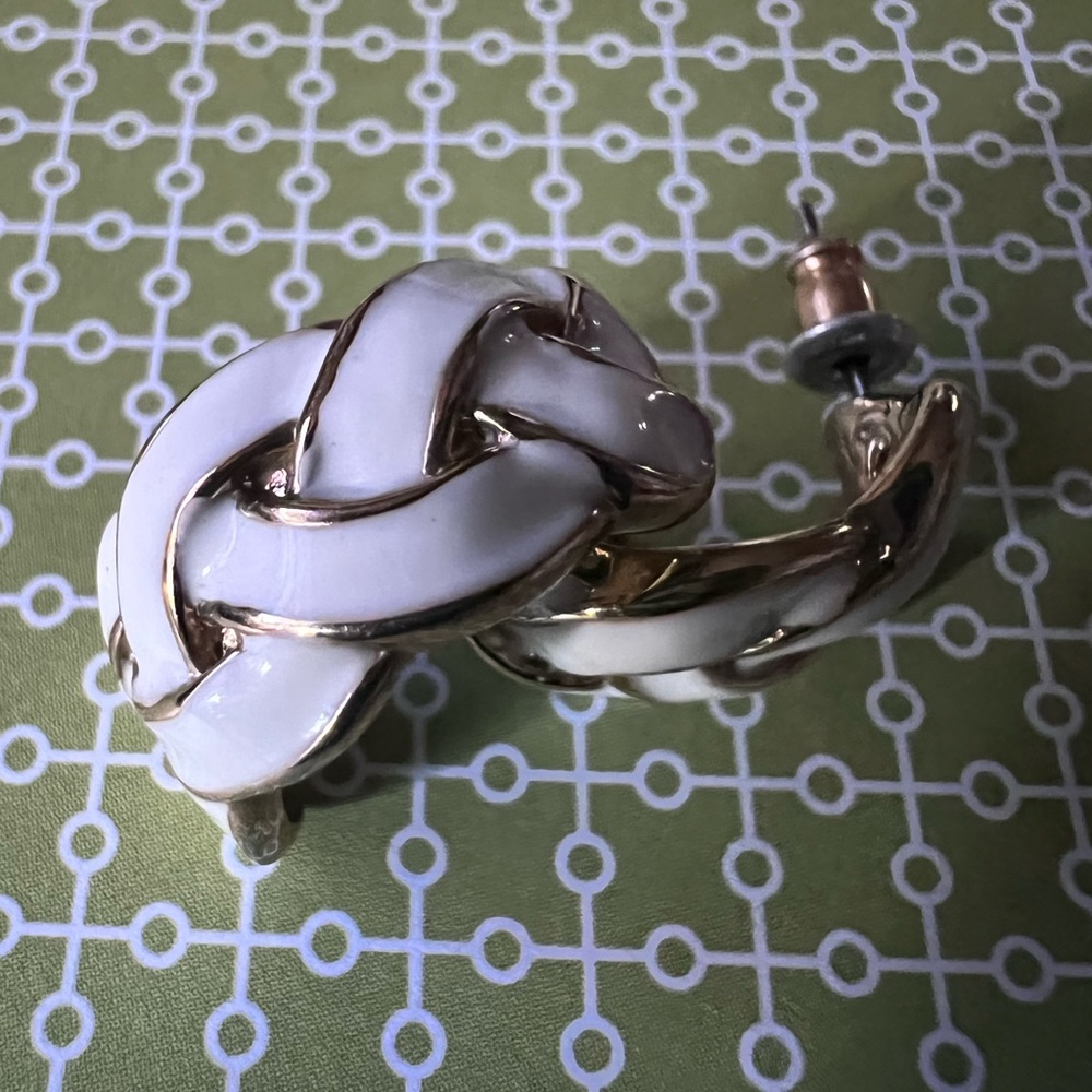 Vintage White Enamel Braided Silver Tone Earrings - Picture 3 of 6